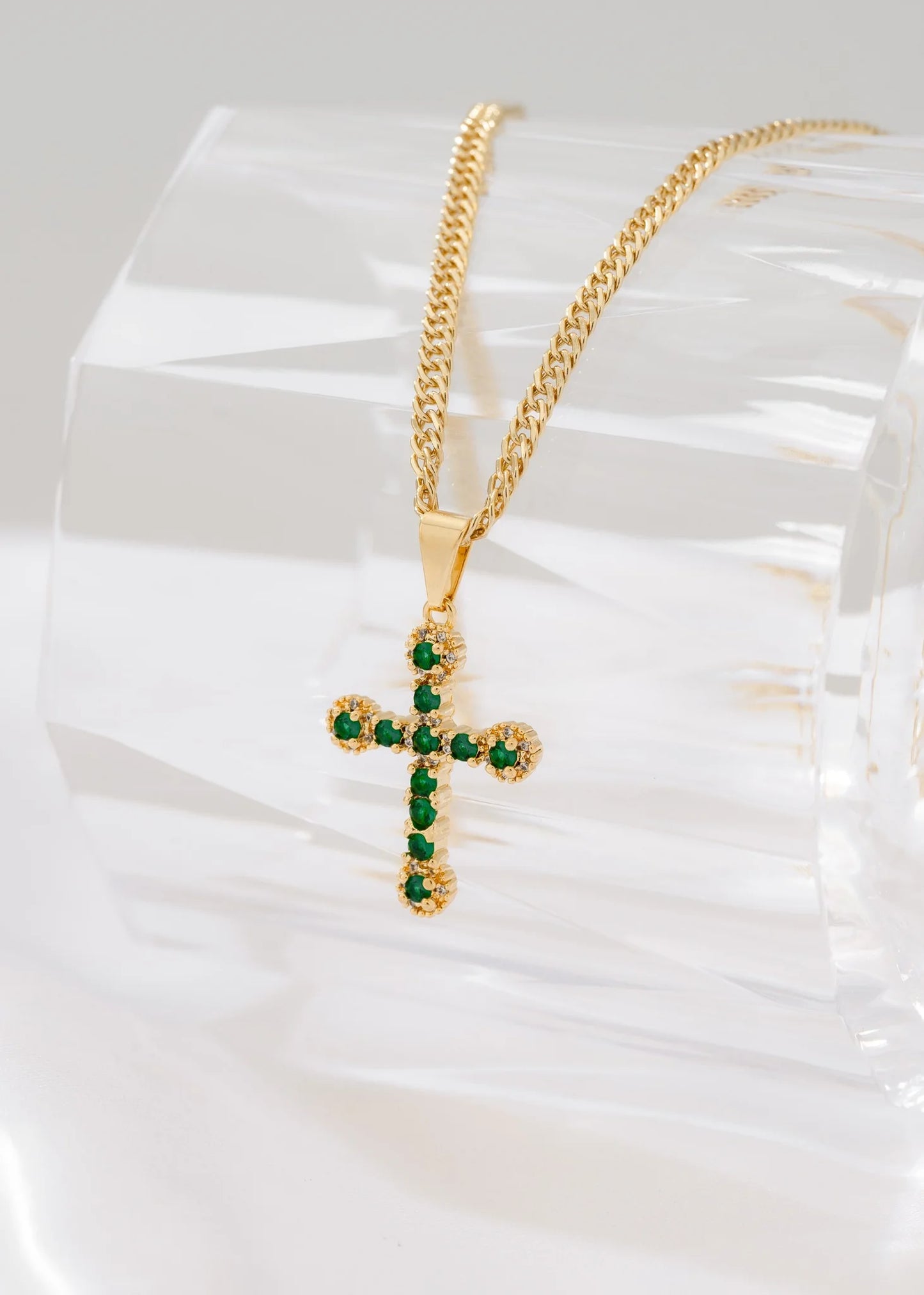 Cadena Continua 3 mm 45 Cms + Dije Emerald Love