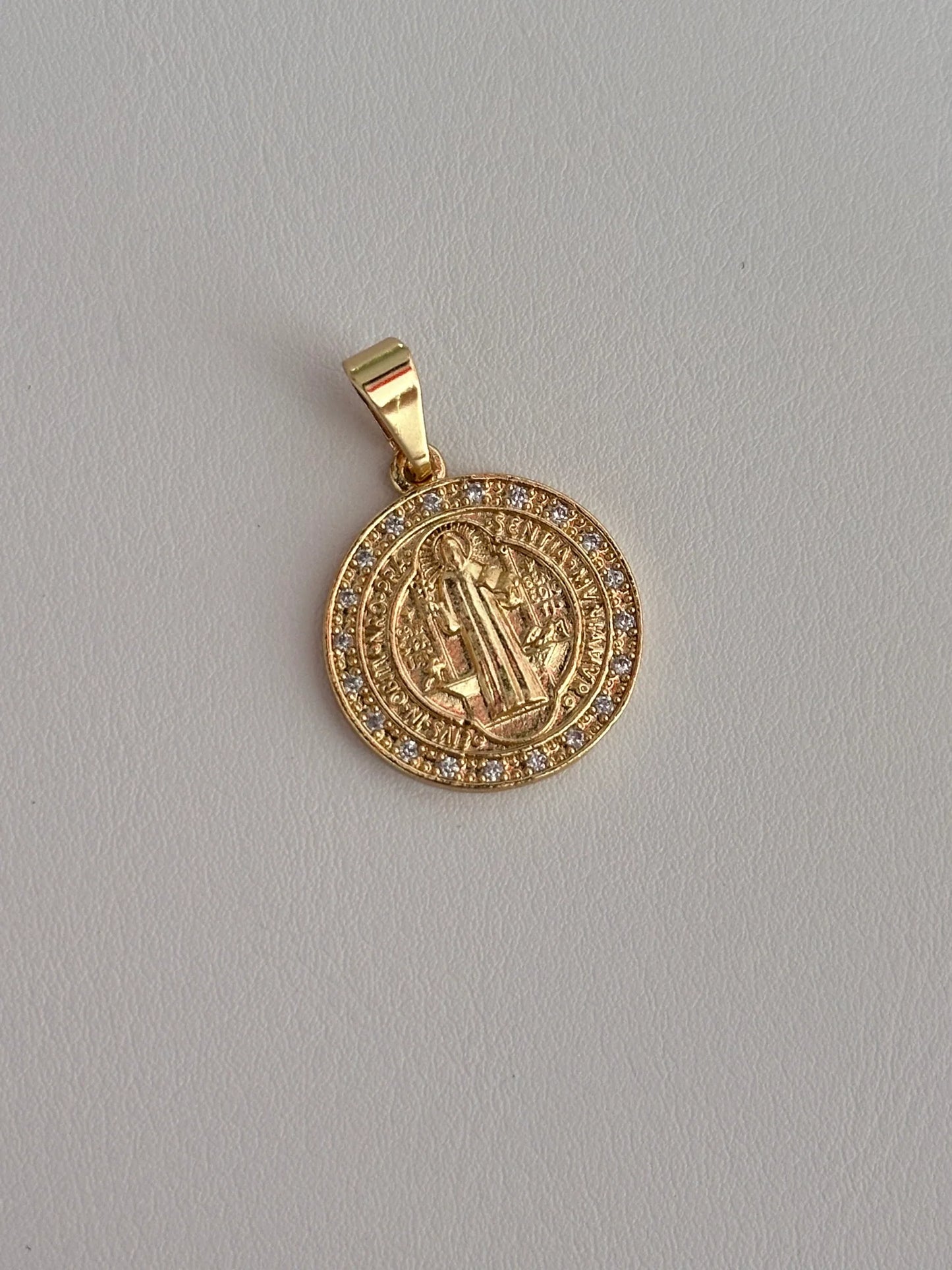 Dije San Benito Swarovski Exclusive