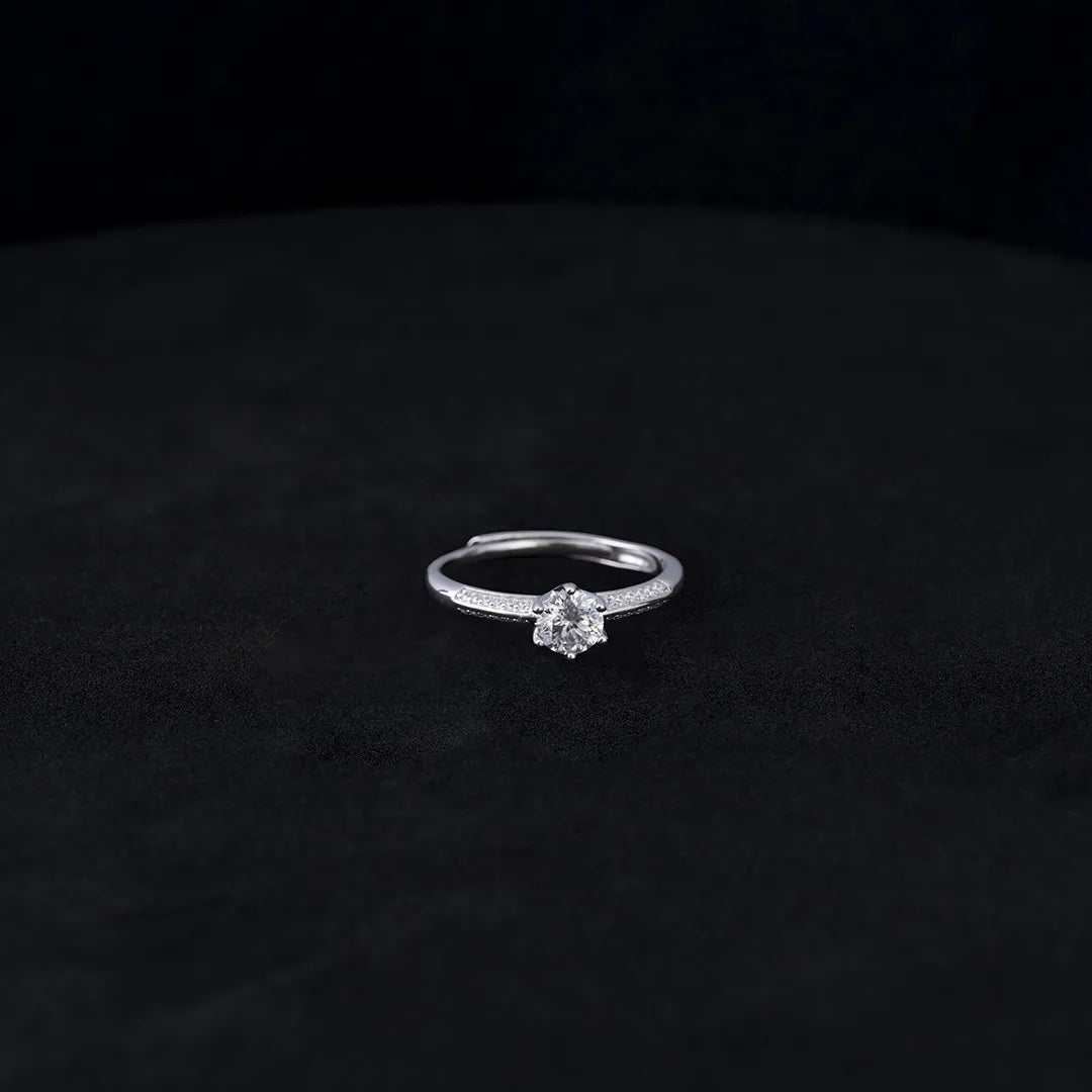 Anillo Solitario Moisanita Pave Lateral Ajustable Plata Ley 925