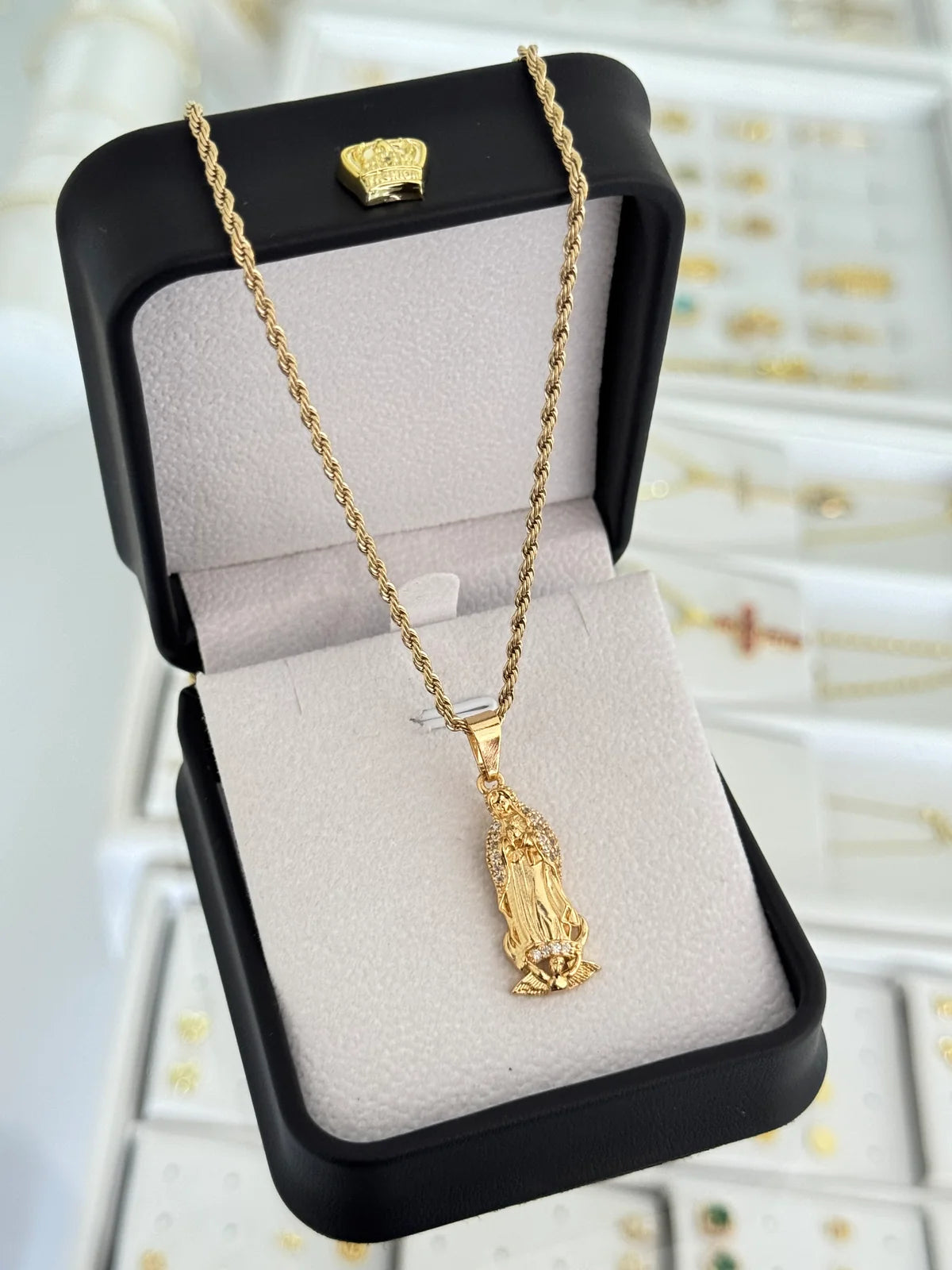 CADENA LAZO 2MM ALTA GAMA + DIJE VIRGEN DE GUADALUPE CRYSTAL EXCLUSIVE 3.8CMS