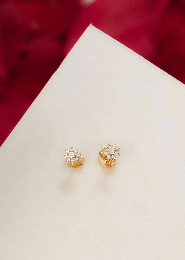 Arete Baby Flower