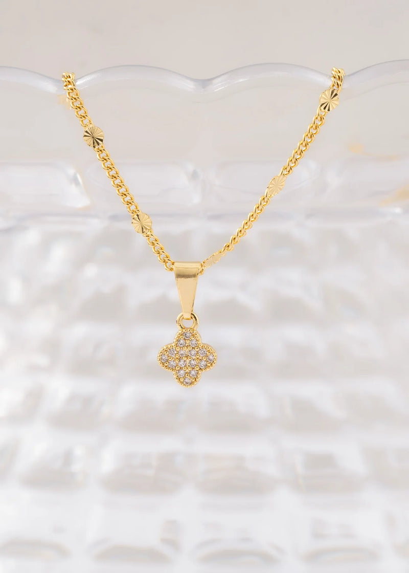 Dije clover circonias 0.7mm