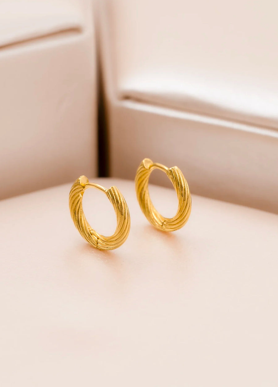Color oro 18K