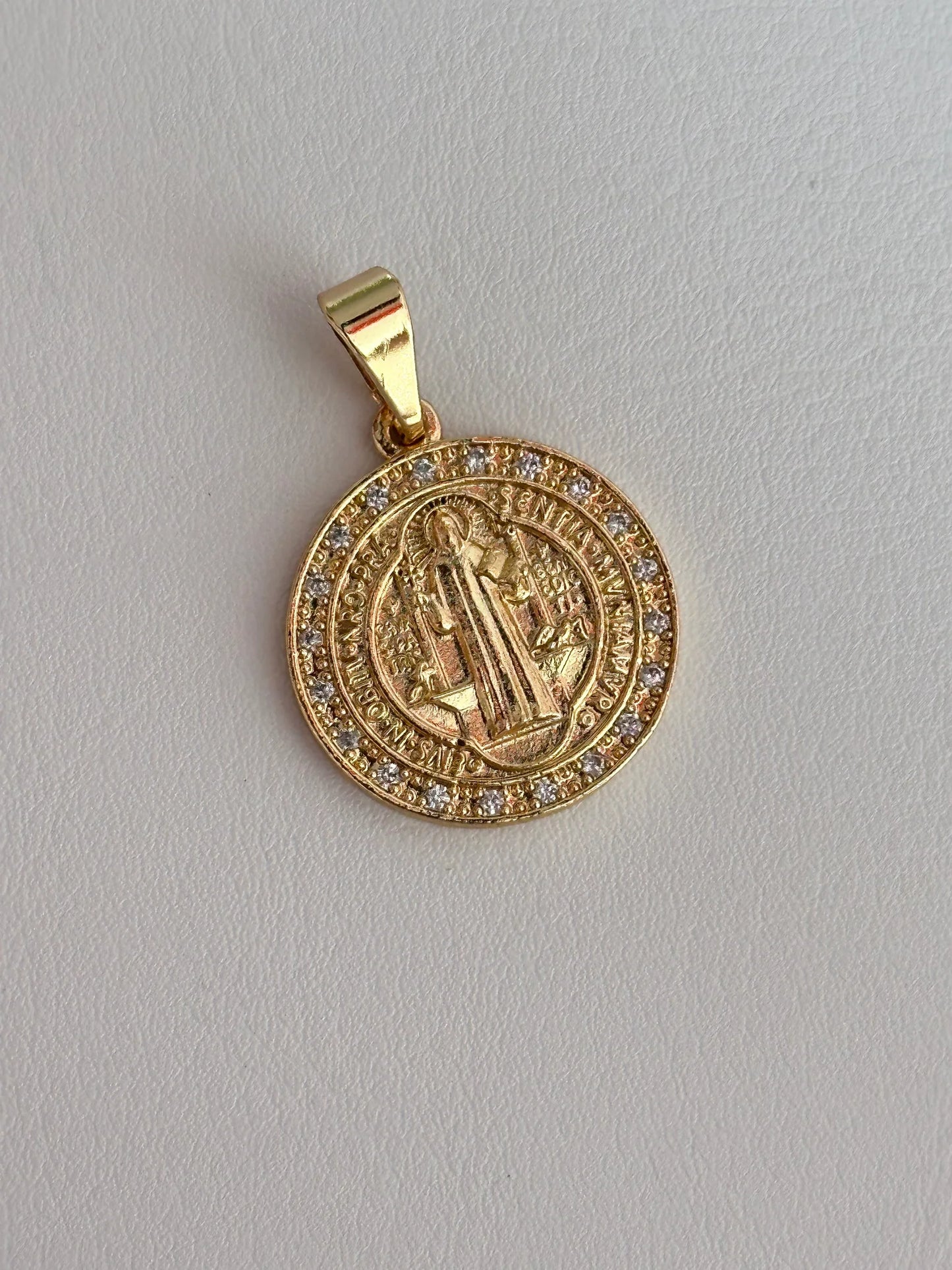 Dije San Benito Swarovski Exclusive