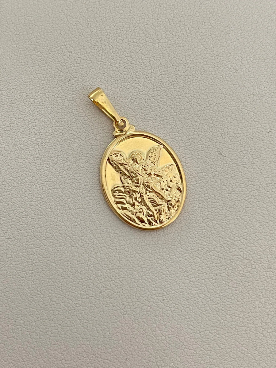 Color oro 18K
