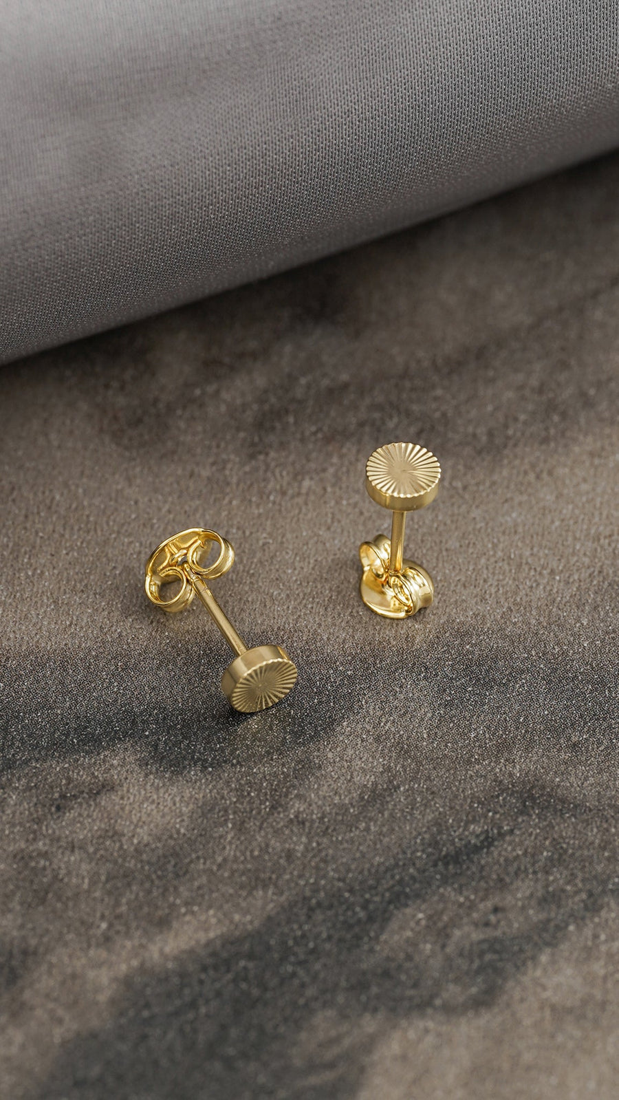 Color oro 18K