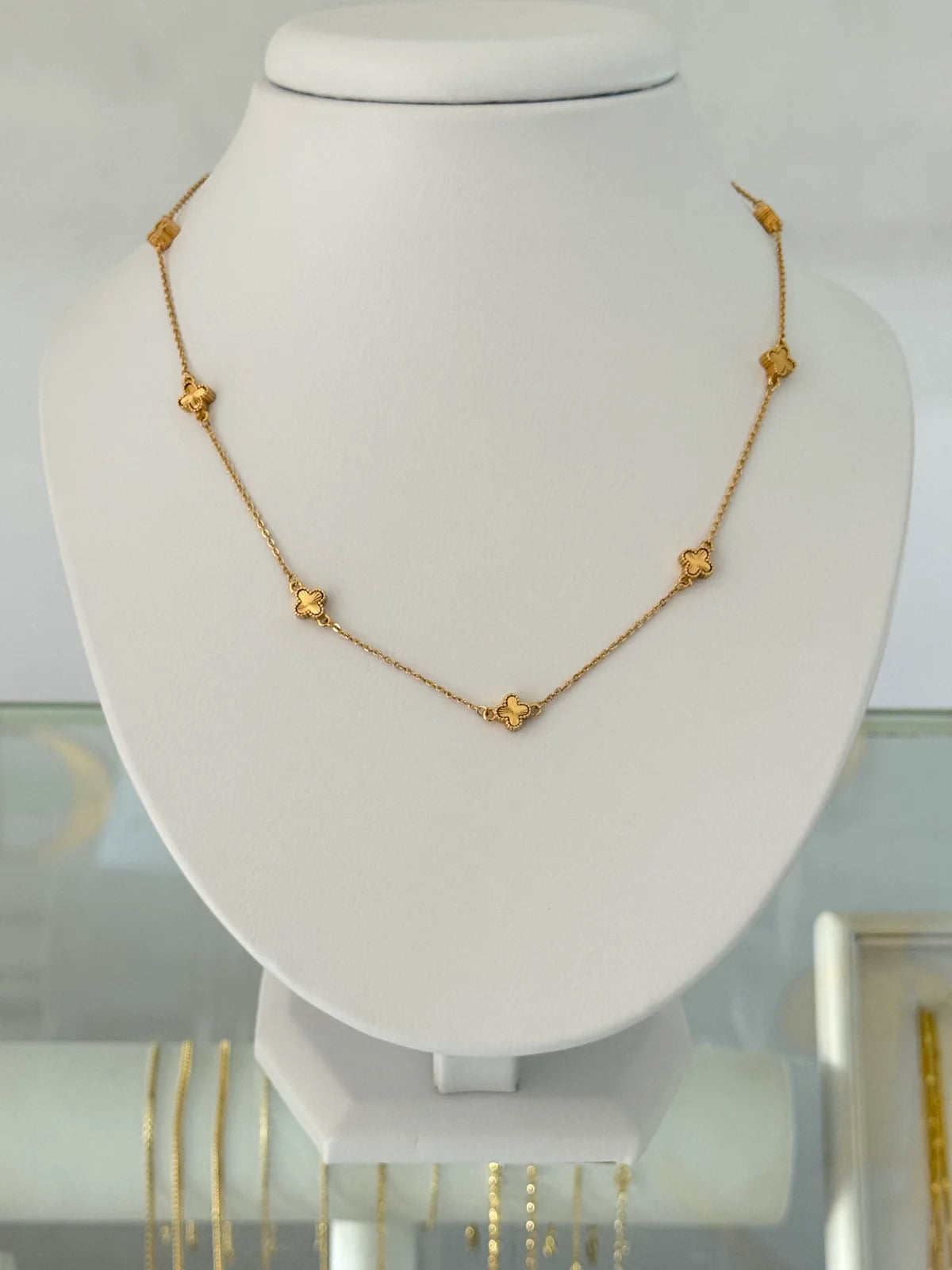 Collar trebol diamantado 45cm