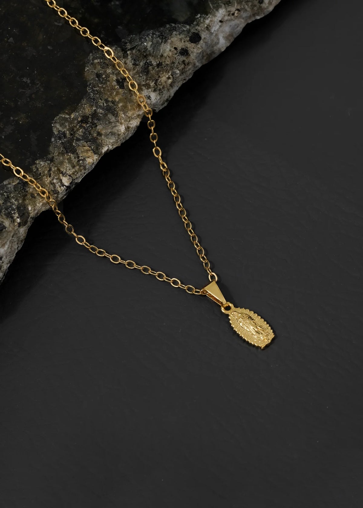 Cadena Aros 1.8mm 45cms + Dije Guadalupe Finita