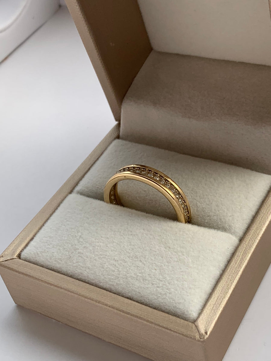 Color oro 18K