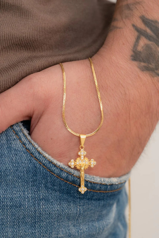 Cadena Serpiente Plana 1 mm 65 Cm + Dije El Crucificado